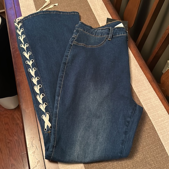 Fashion Nova Denim - NWT. Fashion Nova strings attached flare jeans